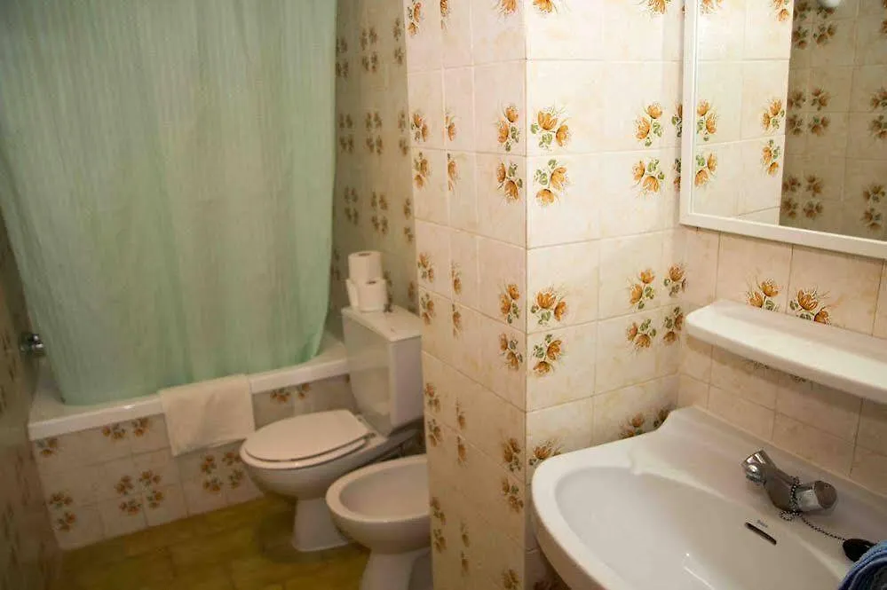 Apartamentos Charlys Can Picafort Can Picafort  0*, Can Picafort (Mallorca) Spain
